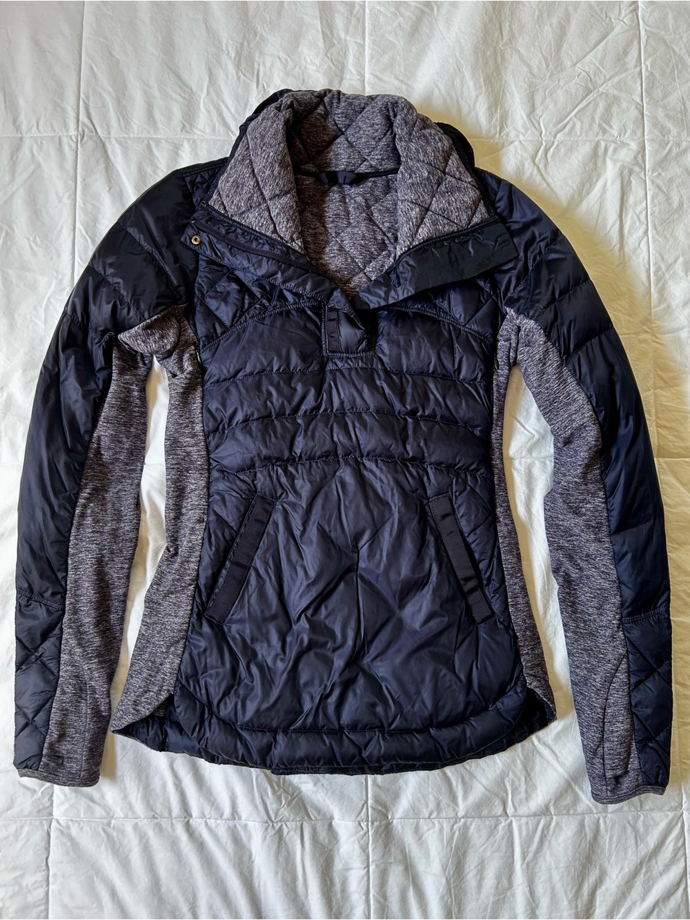 Lululemon Down for a Run down filled pullover jacket